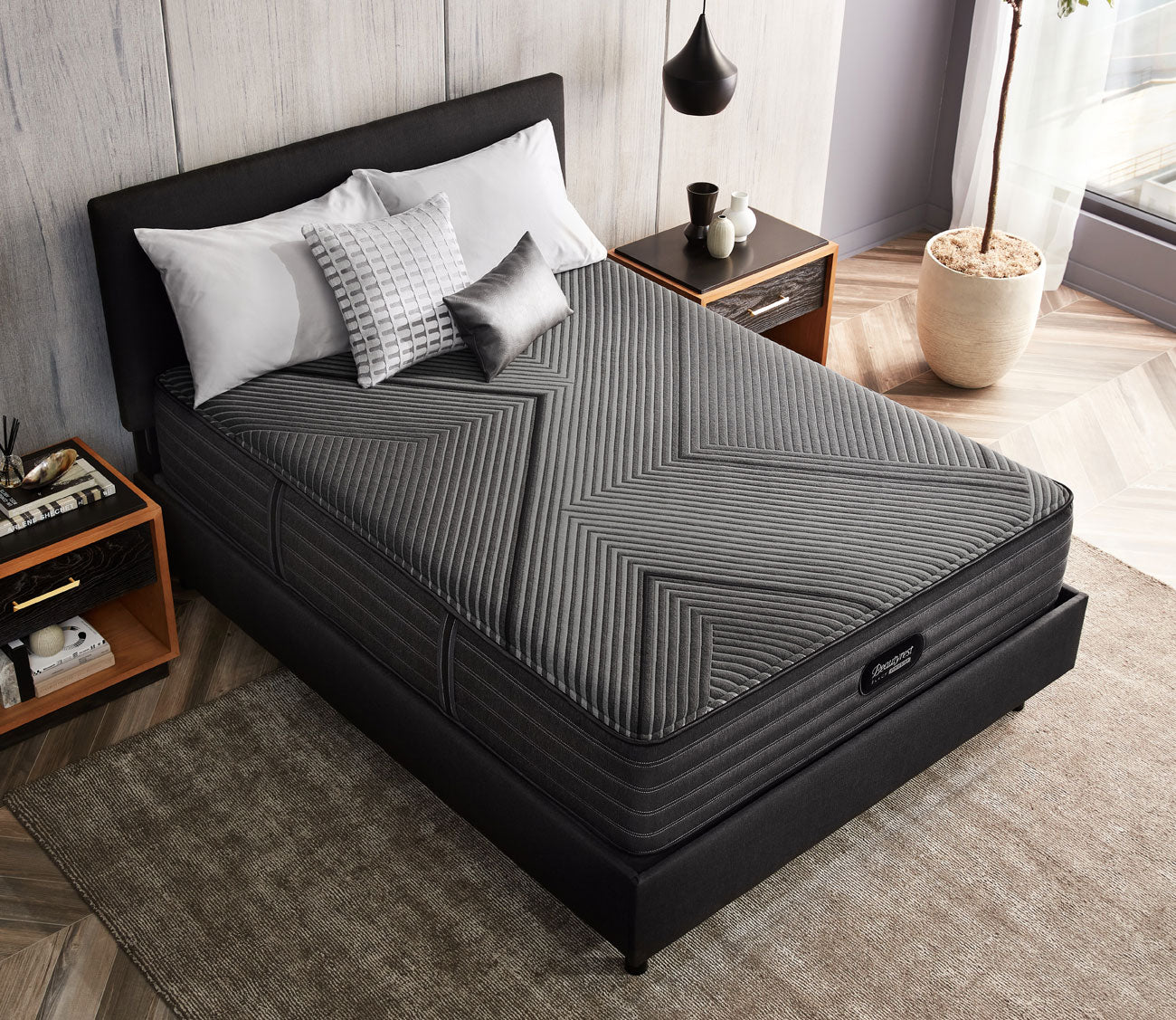 Beautyrest Black Hybrid LX-Class Medium Mattress