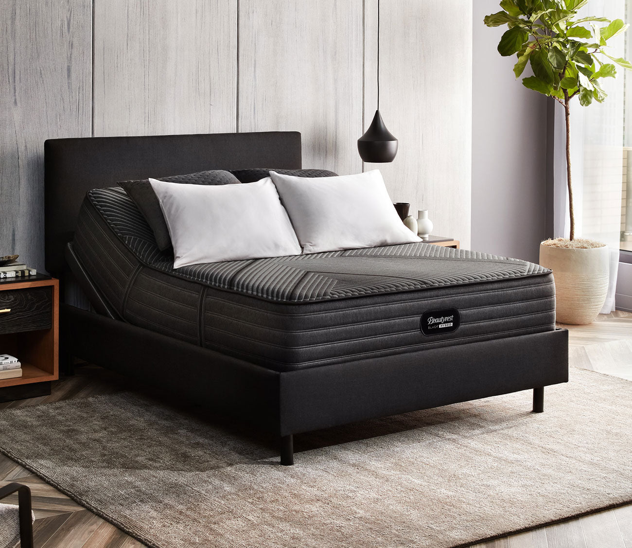 Beautyrest Black Hybrid LX-Class Plush Mattress