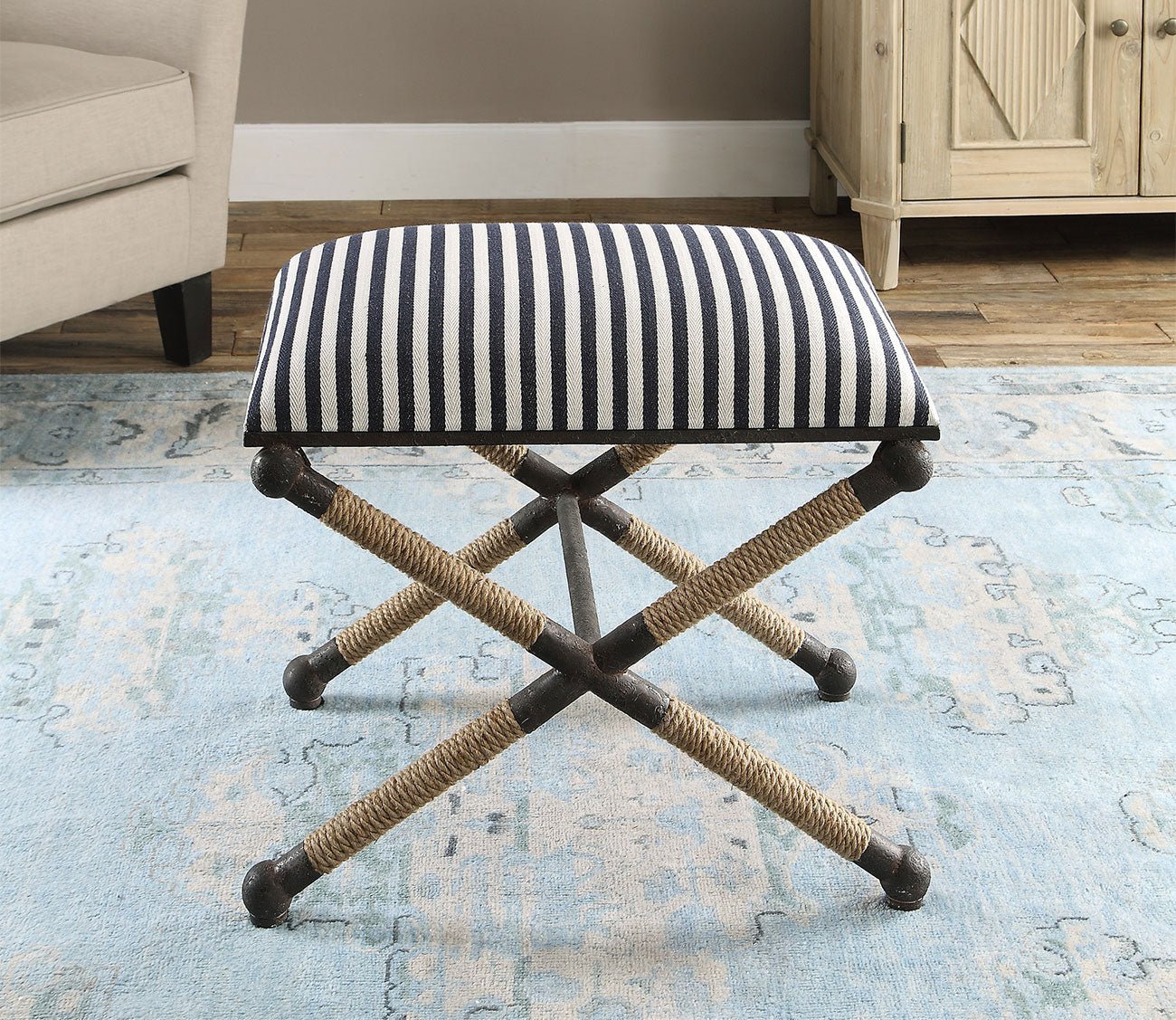 Braddock Small Bench