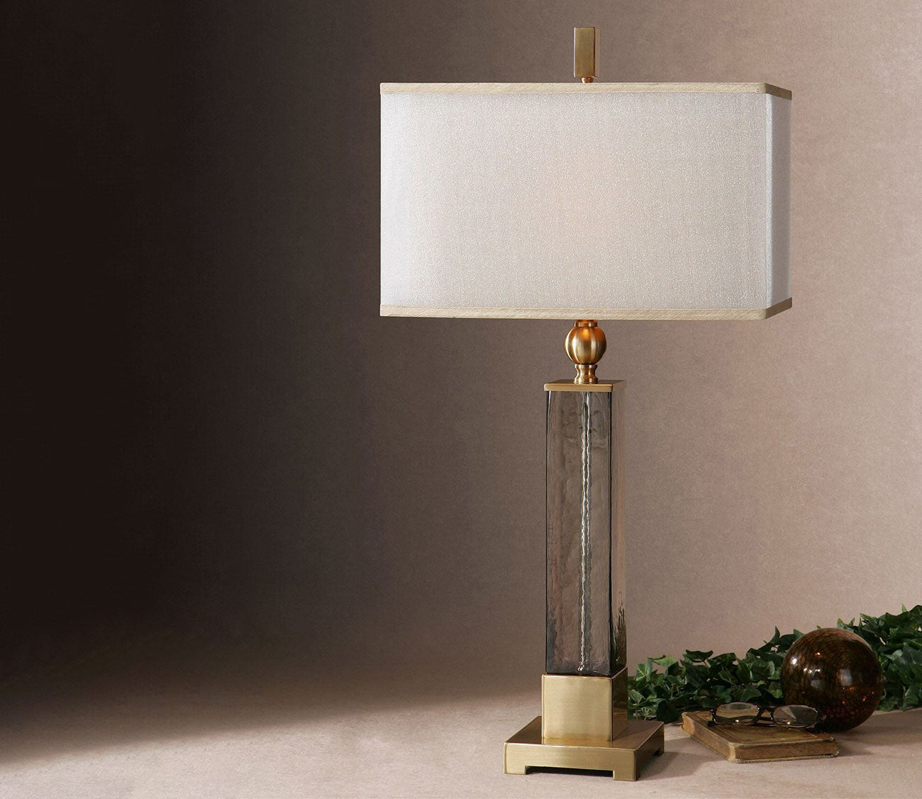 Caecilia Amber Glass Table Lamp
