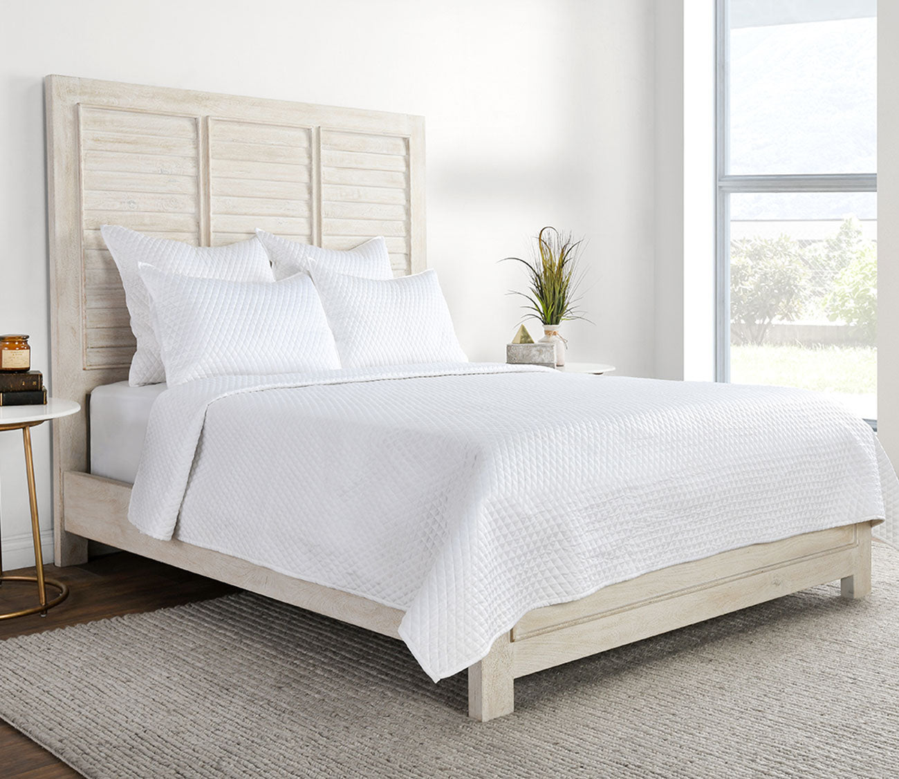 Diamond White Sateen Quilt