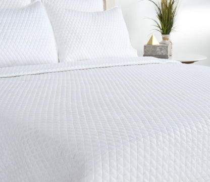 Diamond White Sateen Quilt by Villa by Classic Home