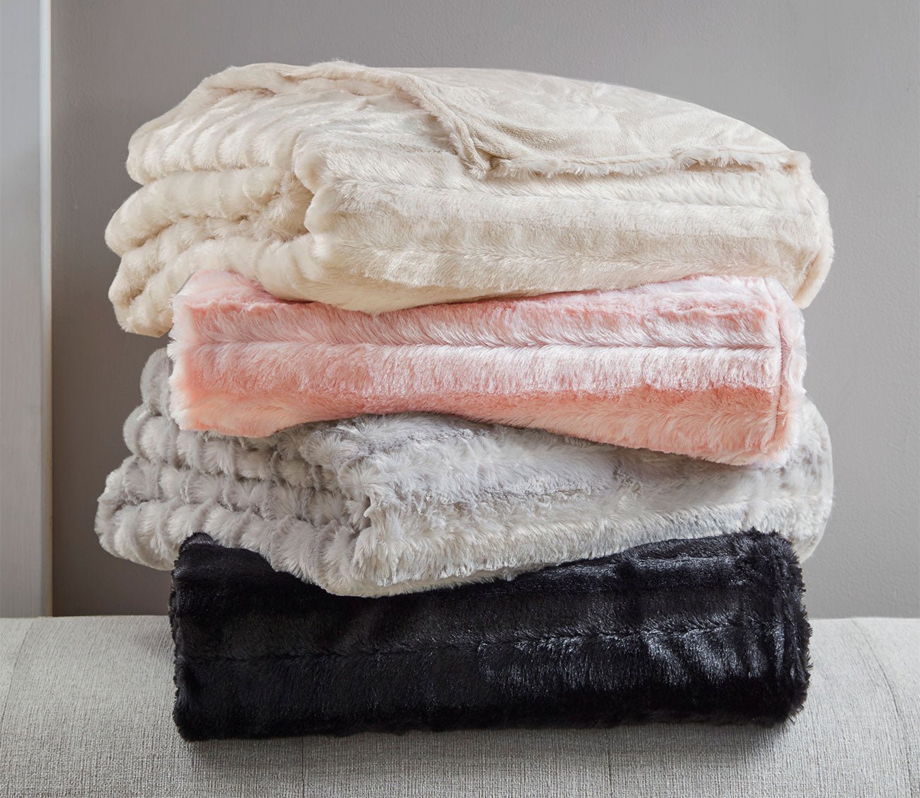 Duke Faux Fur Weighted Blanket by Beautyrest