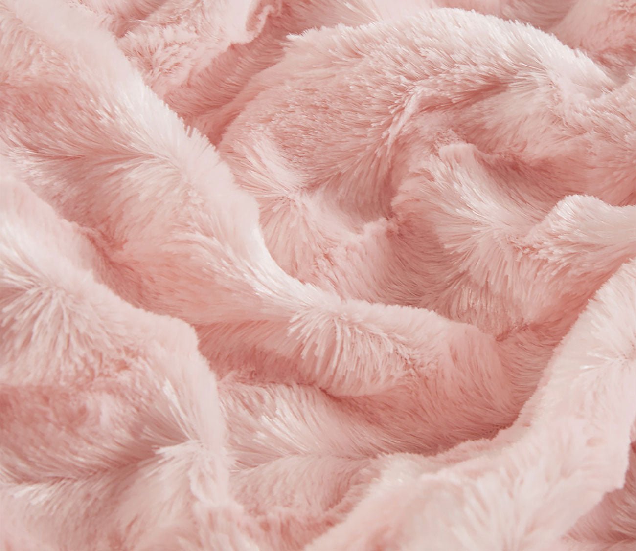 Duke Faux Fur Weighted Blanket by Beautyrest