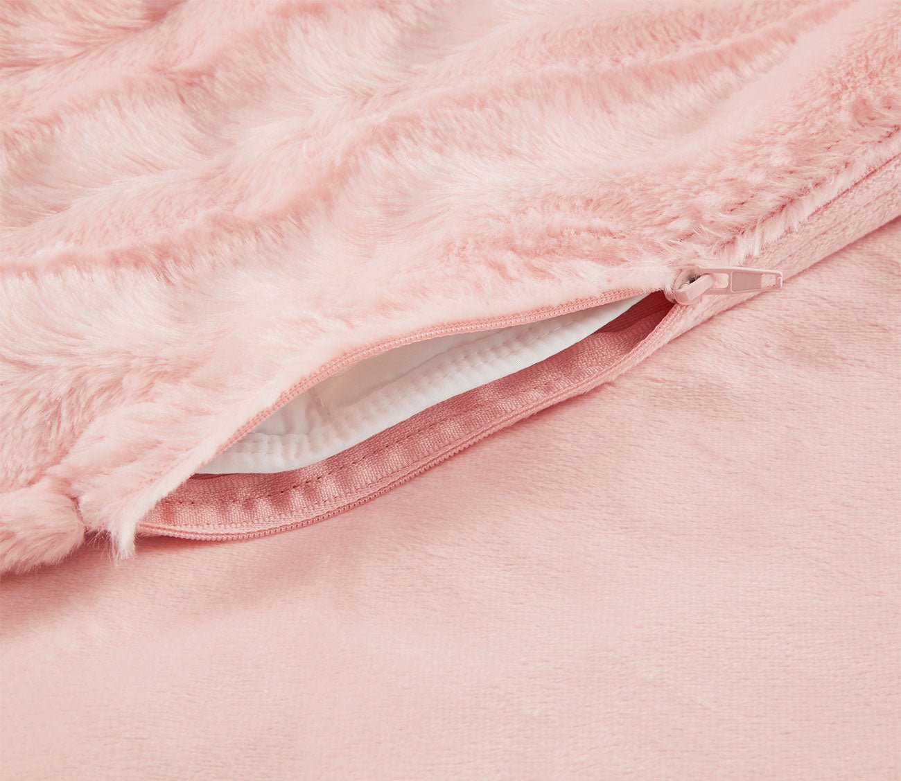 Duke Faux Fur Weighted Blanket by Beautyrest