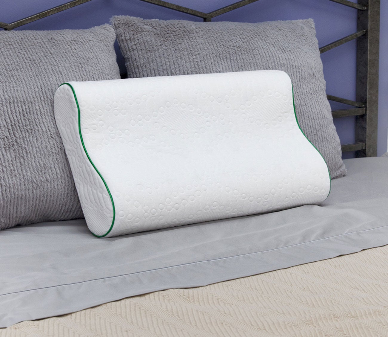 Fresh and Clean Antimicrobial Classic Contour Memory Foam Pillow by Soft-Tex