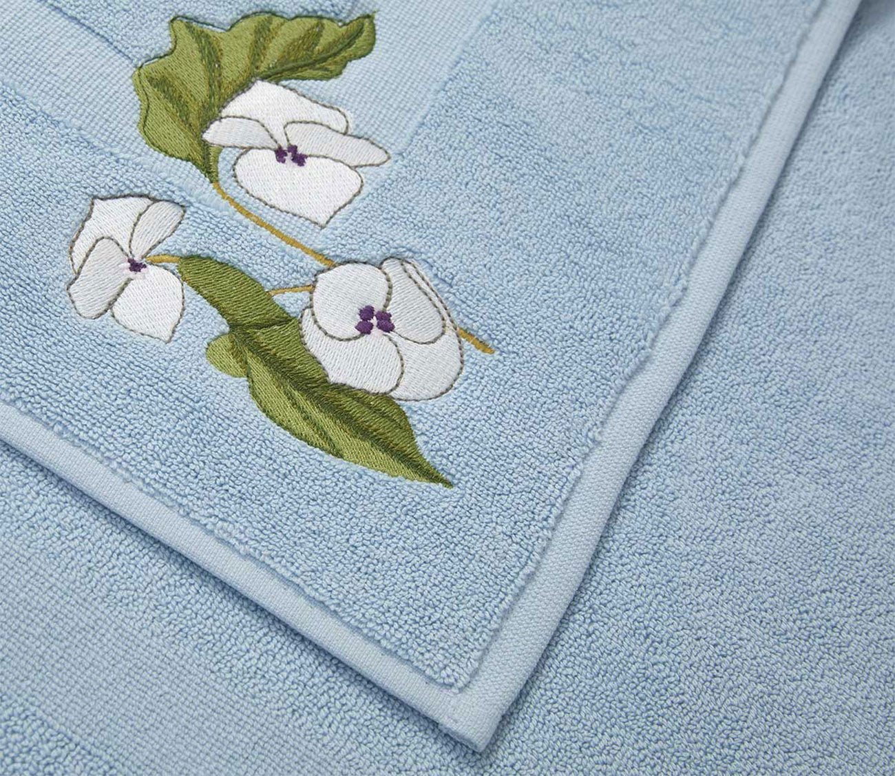 Hanaé Floral Embroidered Organic Cotton Bath Mat by Yves Delorme