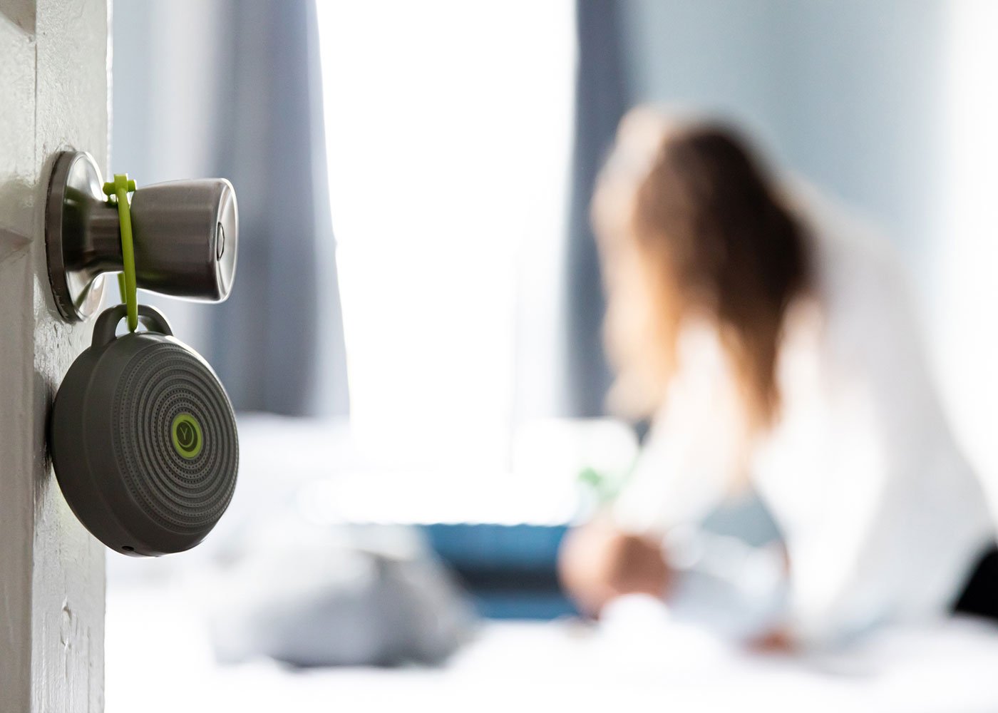 Hushh® Compact Sound Machine by Yogasleep