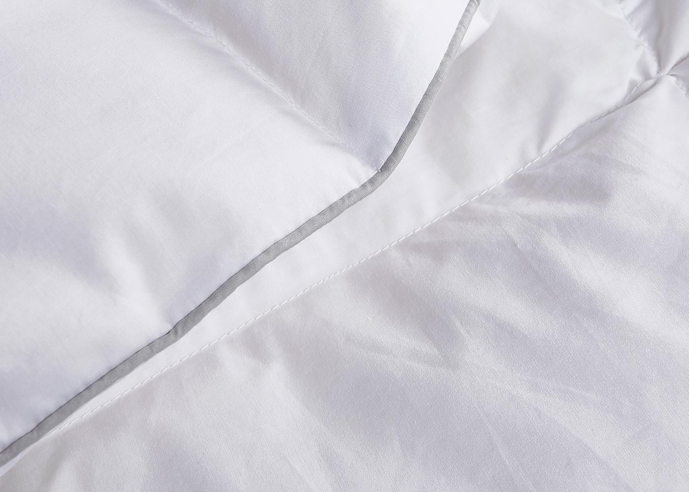 Hypoallergenic White Goose Feather and Down Comforter by Martha Stewart