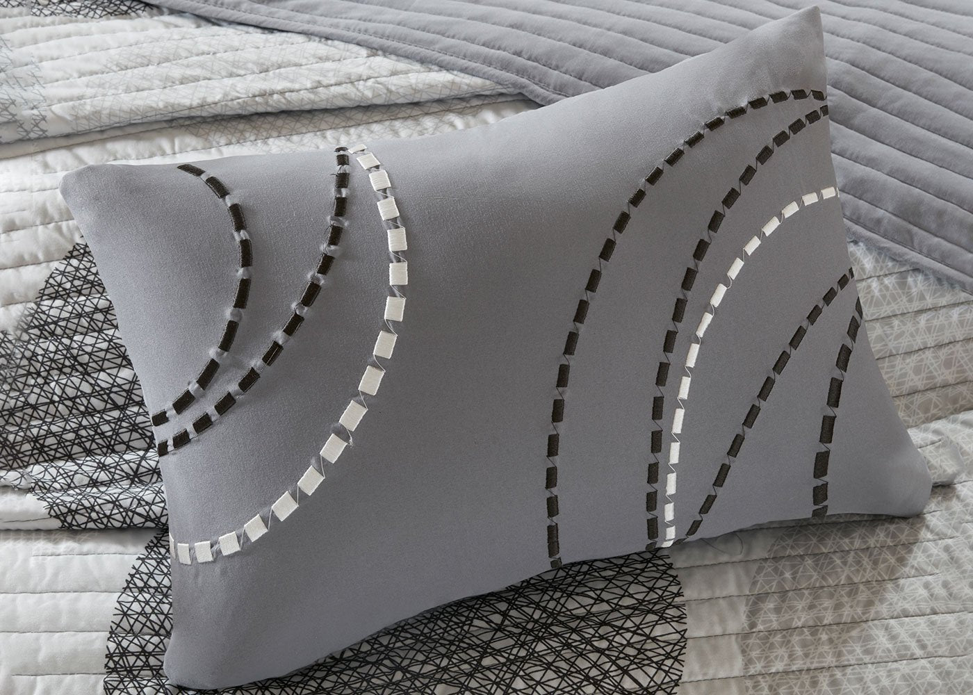 Knowles Reversible Complete Coverlet and Sheet Set by Madison Park Essentials