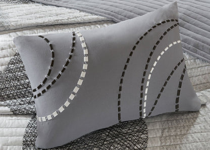 Knowles Reversible Complete Coverlet and Sheet Set by Madison Park Essentials