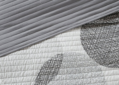 Knowles Reversible Geometric Print Coverlet and Cotton Sheet Set by Madison Park Essentials