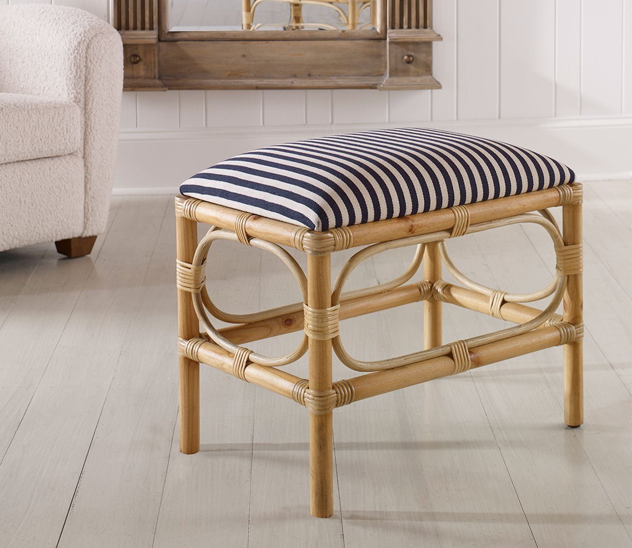 Laguna Small Bench