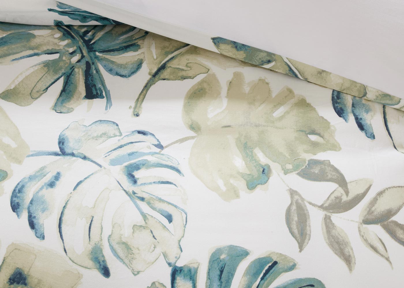 Lorelai Palm Print Cotton 5-Piece Duvet Cover Set by Harbor House
