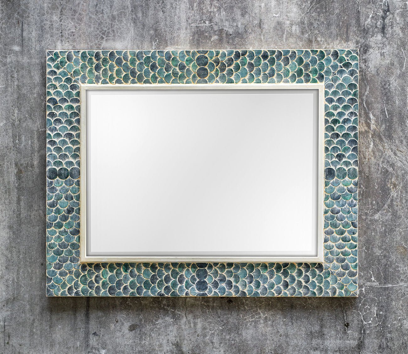 Makaria Coastal Blue Mirror