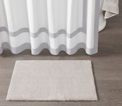 Marshmallow Memory Bath Rug by Madison Park Signature