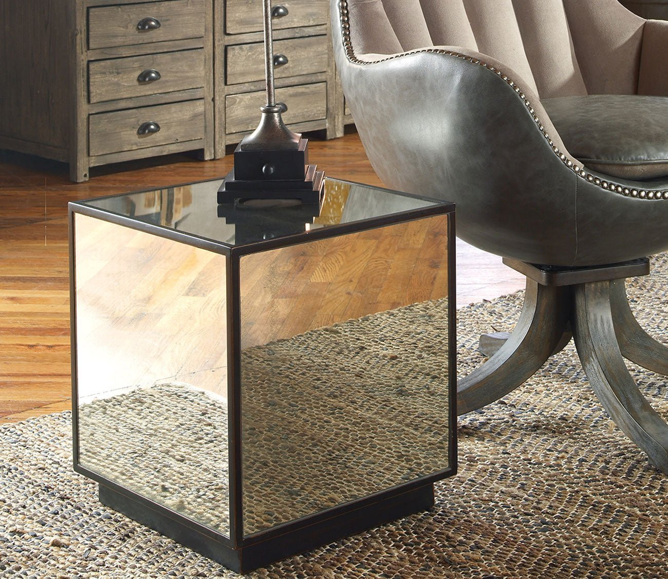 Matty Mirrored Cube Table