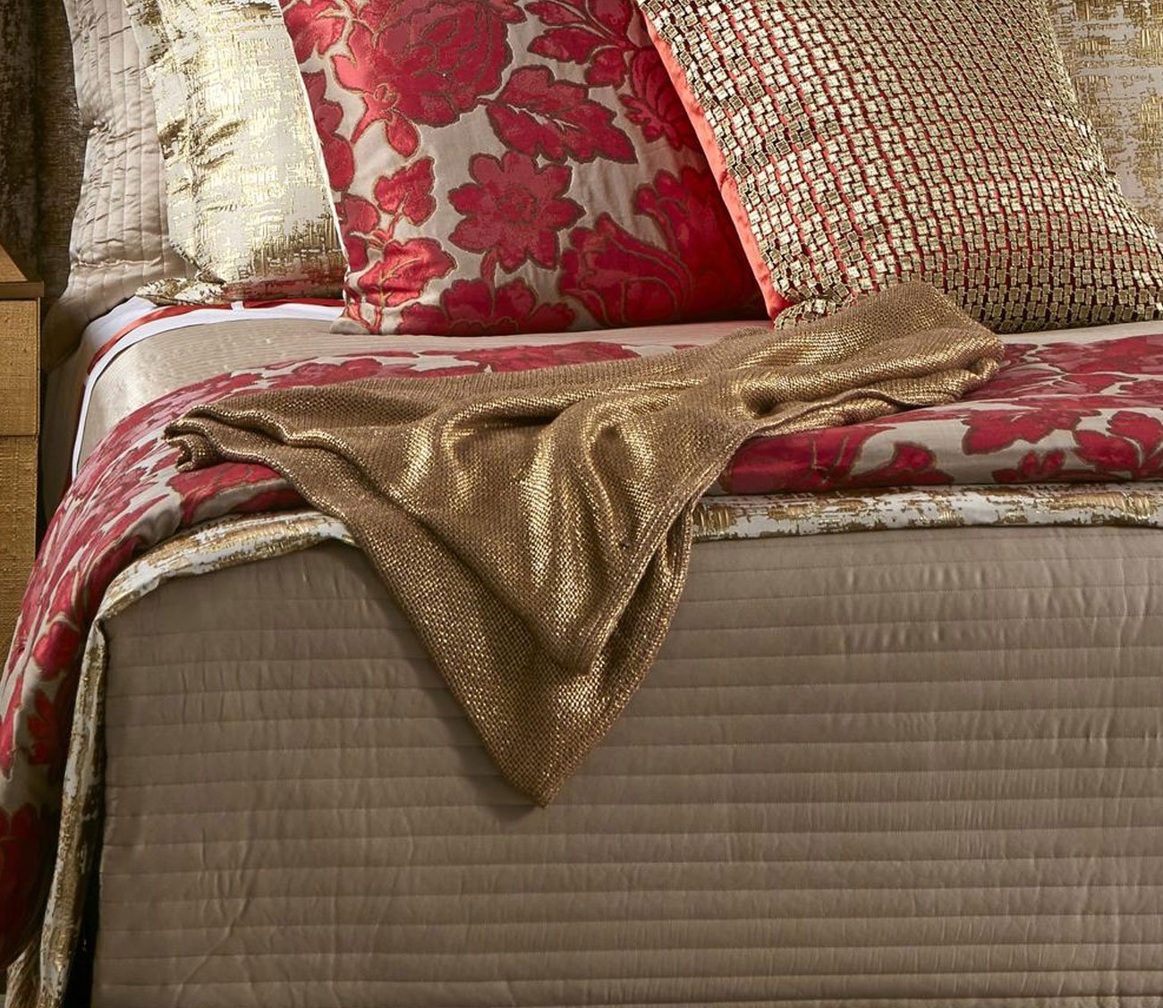 Metallic Glaze Throw Blanket