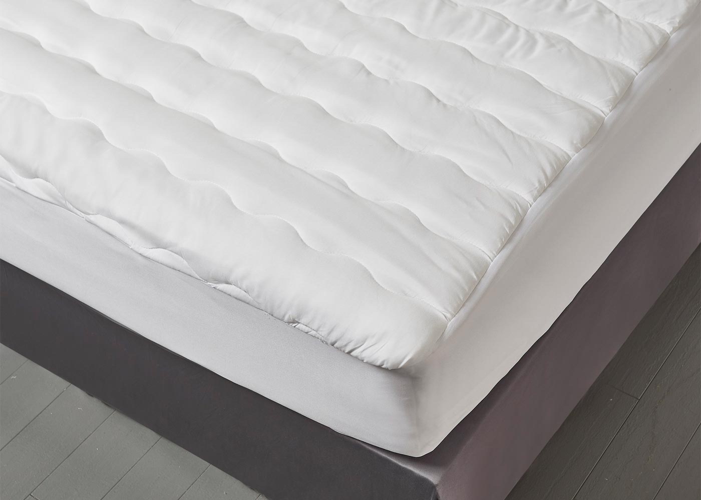 Microfiber Waterproof Mattress Pad by Kathy Ireland Home