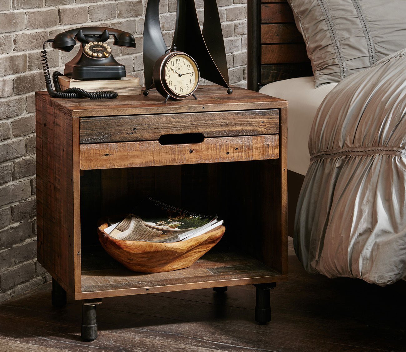 Ink & Ivy Renu 1-Drawer Solid Wood Nightstand