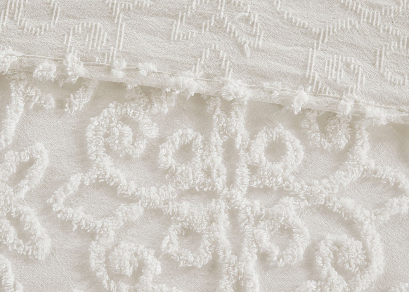 Sabrina Tufted Cotton Chenille 3-Piece Bedspread Set by Madison Park