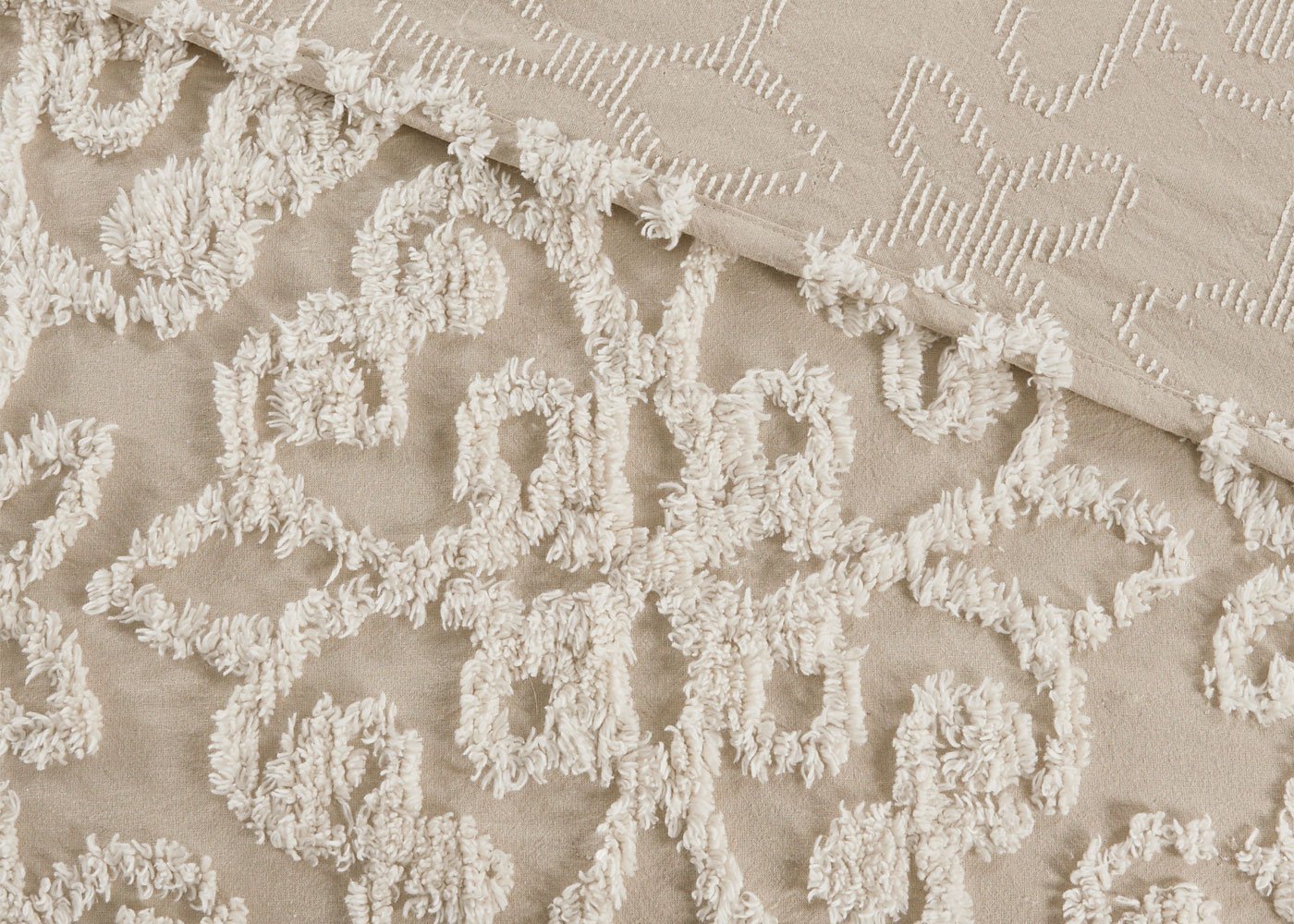Sabrina Tufted Cotton Chenille 3-Piece Bedspread Set by Madison Park