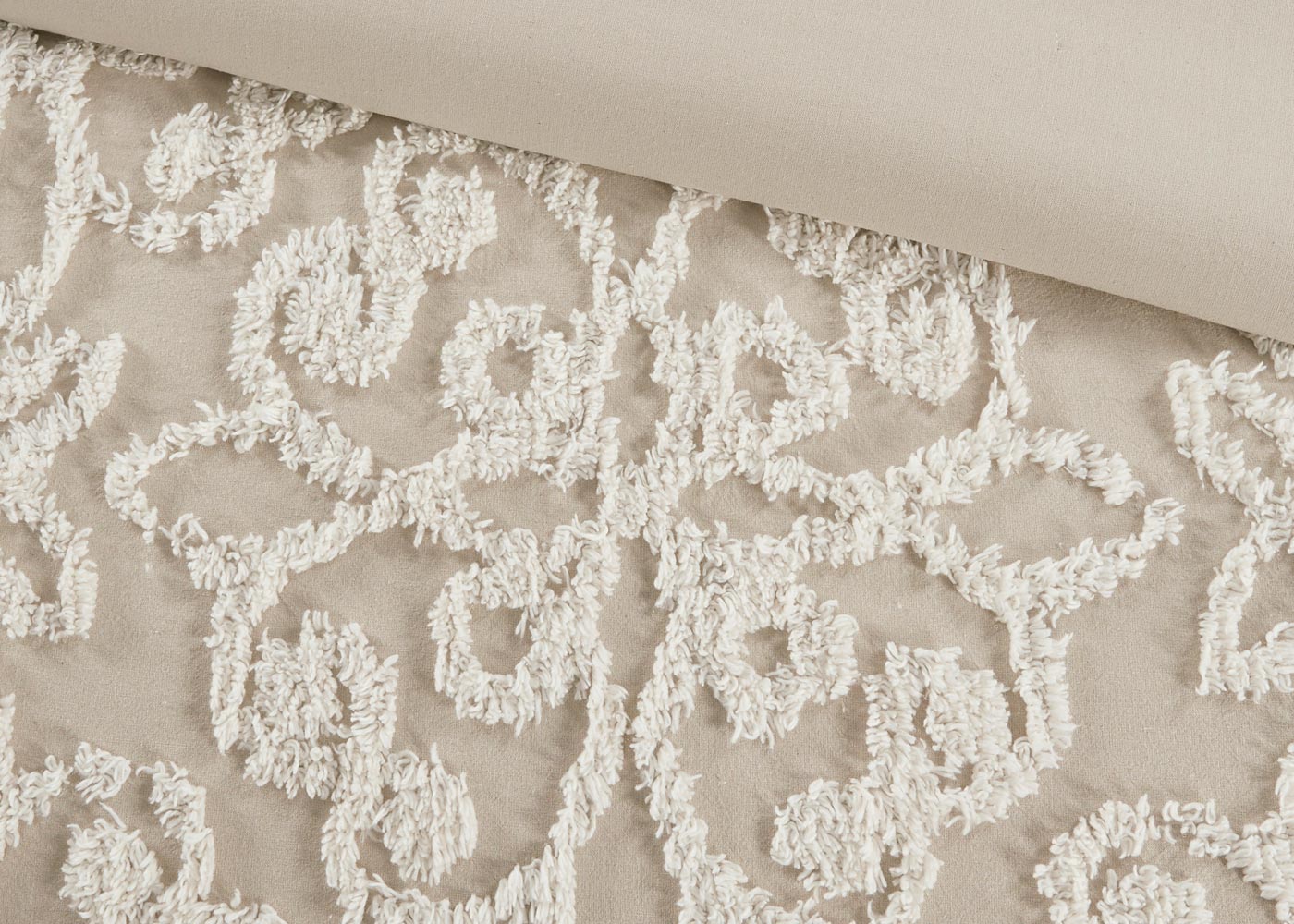 Sabrina Tufted Cotton Chenille 4-Piece Comforter Set by Madison Park