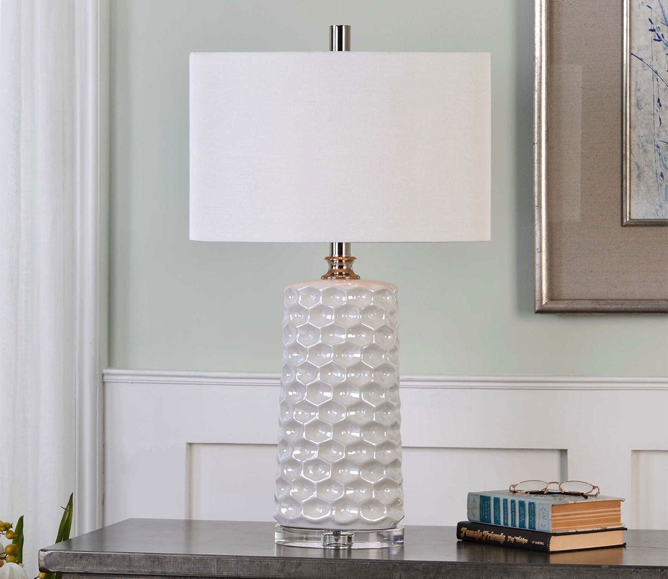 Sesia White Honeycomb Table Lamp