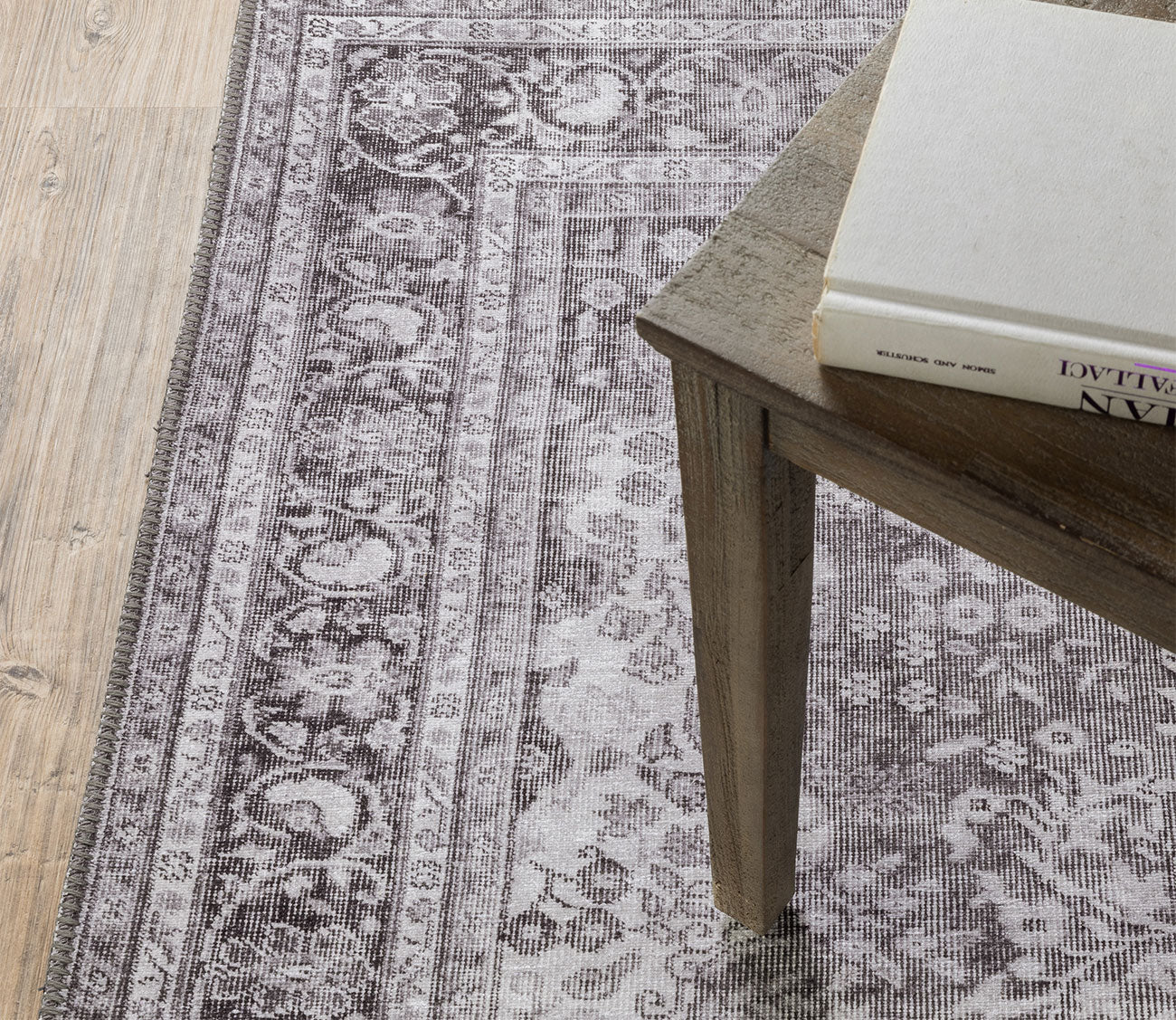 Sofia Traditional Distressed Oriental Rug by Oriental Weavers