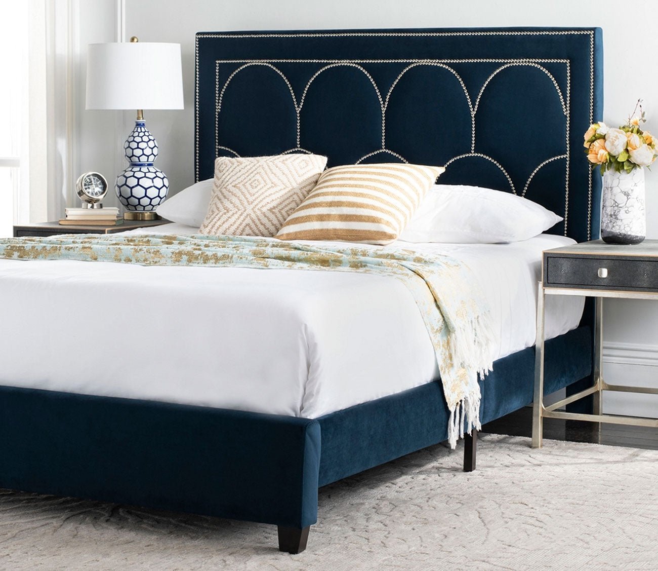 Solania Tufted Navy Velvet Upholstered Bed