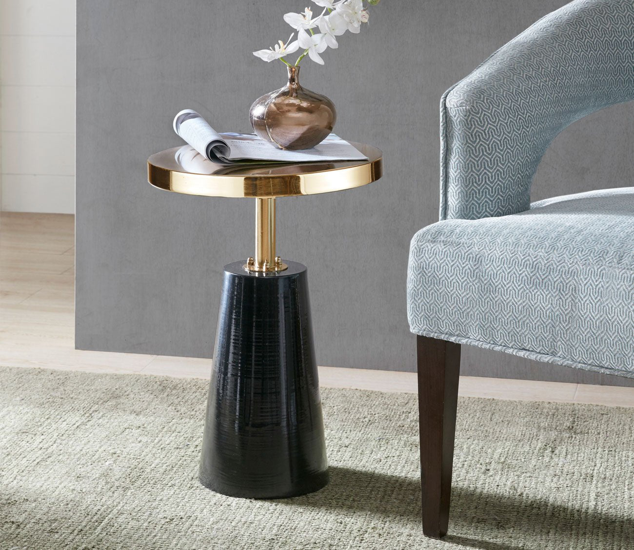 Sophia Round Gold Metal Pedestal Accent Table