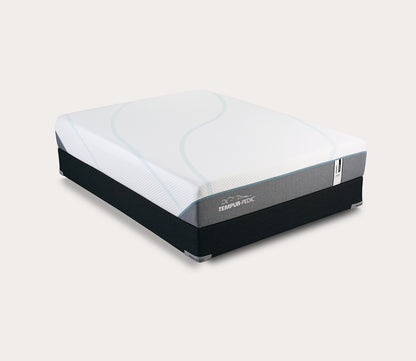 TEMPUR-Adapt Medium Hybrid Mattress by Tempur-Pedic