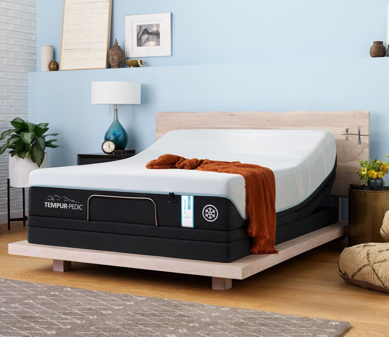 TEMPUR-PRObreeze Medium Hybrid Mattress