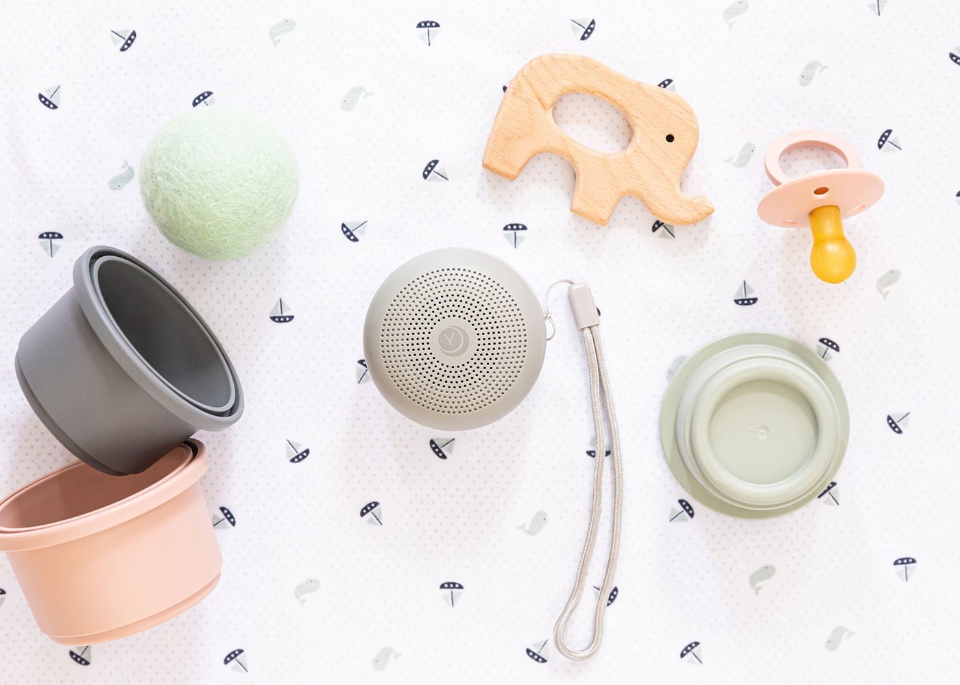 Travel Mini Sound Machine with Night Light by Yogasleep