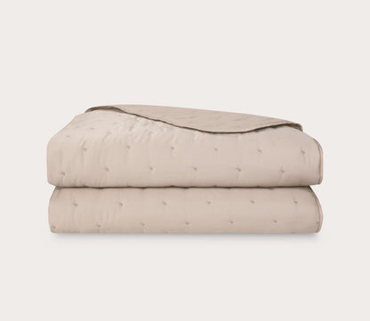 Triomphe Organic Cotton Sateen Counterpane Bedspread by Yves Delorme