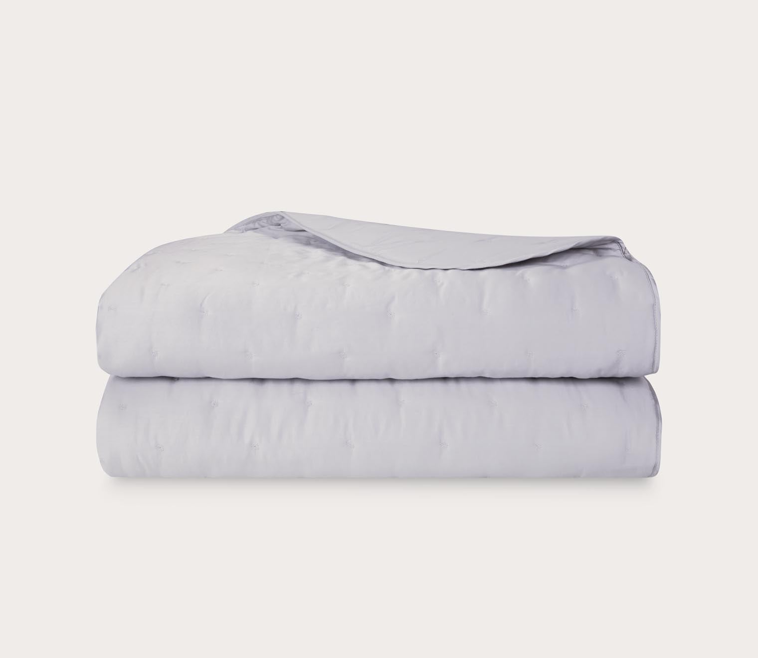 Triomphe Organic Cotton Sateen Counterpane Bedspread by Yves Delorme