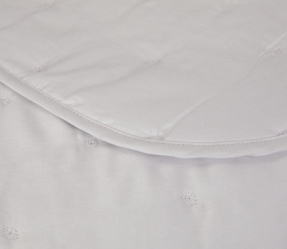 Triomphe Organic Cotton Sateen Counterpane Bedspread by Yves Delorme