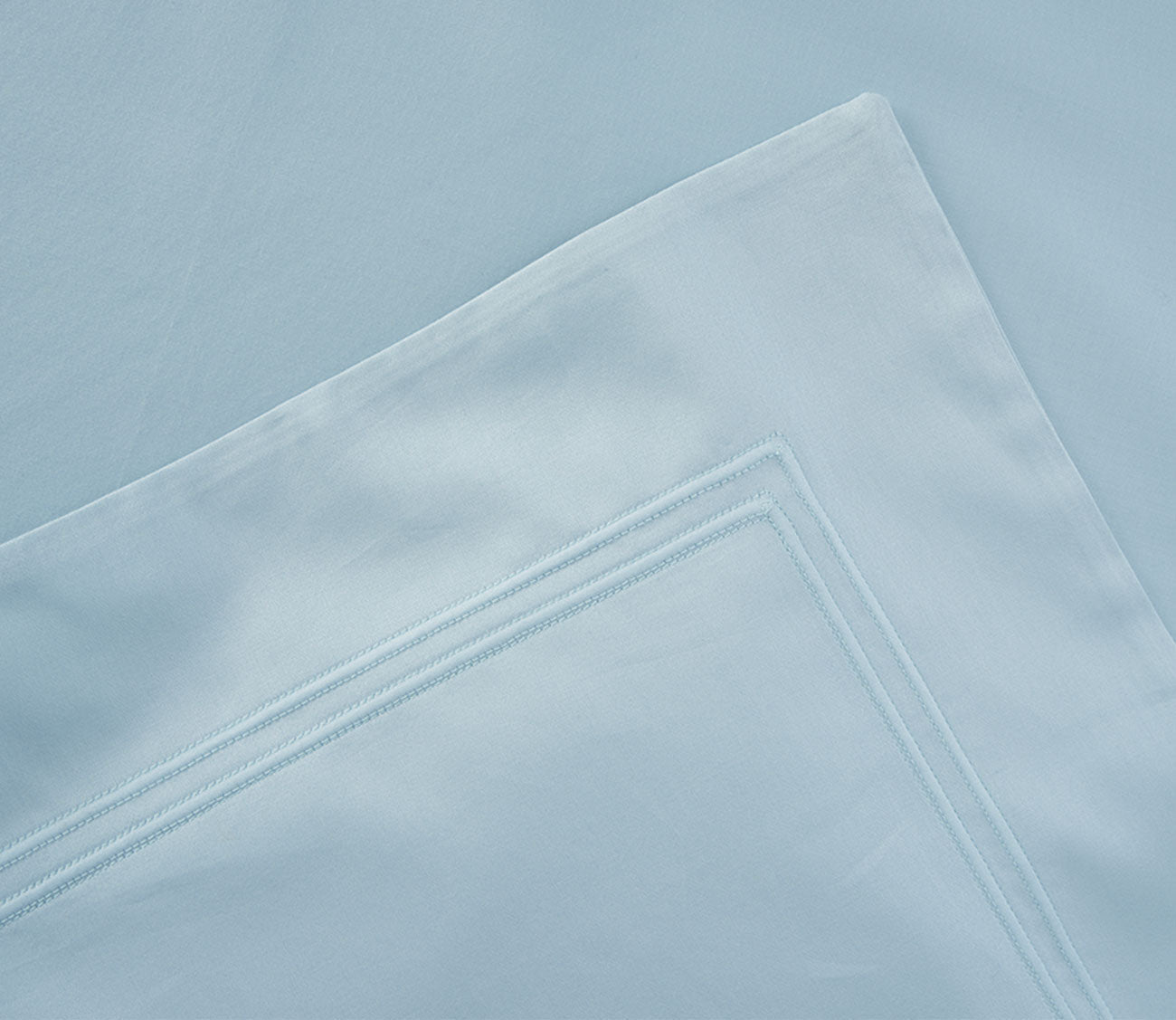 Triomphe Organic Cotton Sateen Duvet Cover by Yves Delorme