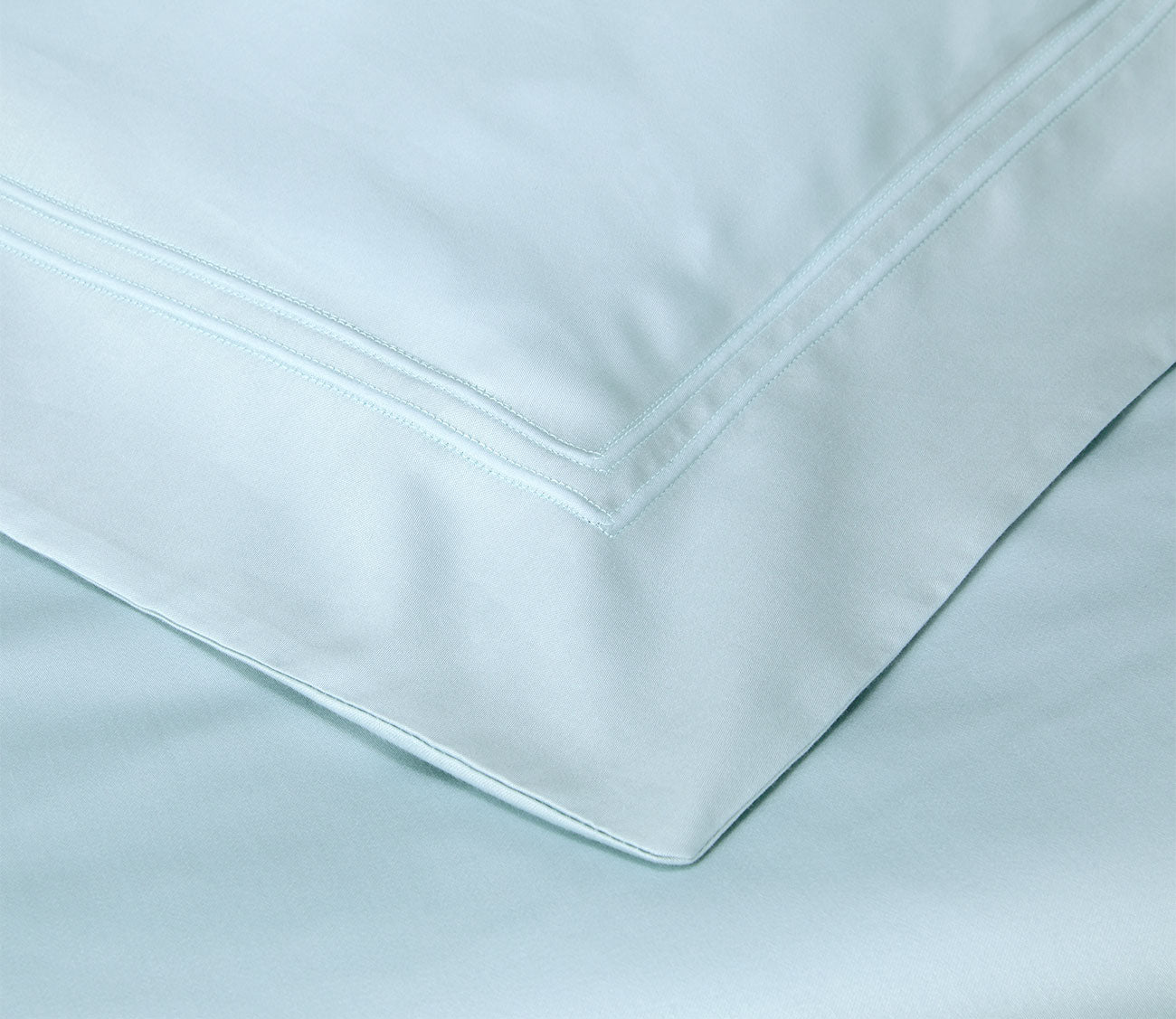 Triomphe Organic Cotton Sateen Duvet Cover by Yves Delorme