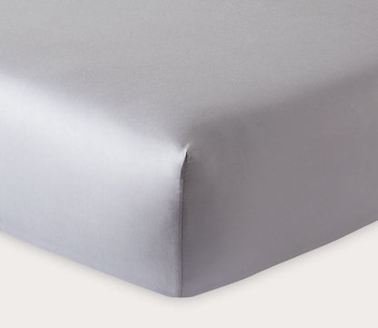 Triomphe Organic Cotton Sateen Fitted Sheet by Yves Delorme
