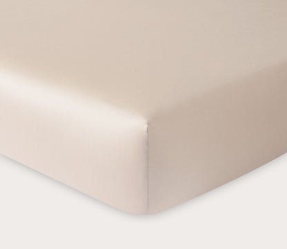 Triomphe Organic Cotton Sateen Fitted Sheet by Yves Delorme