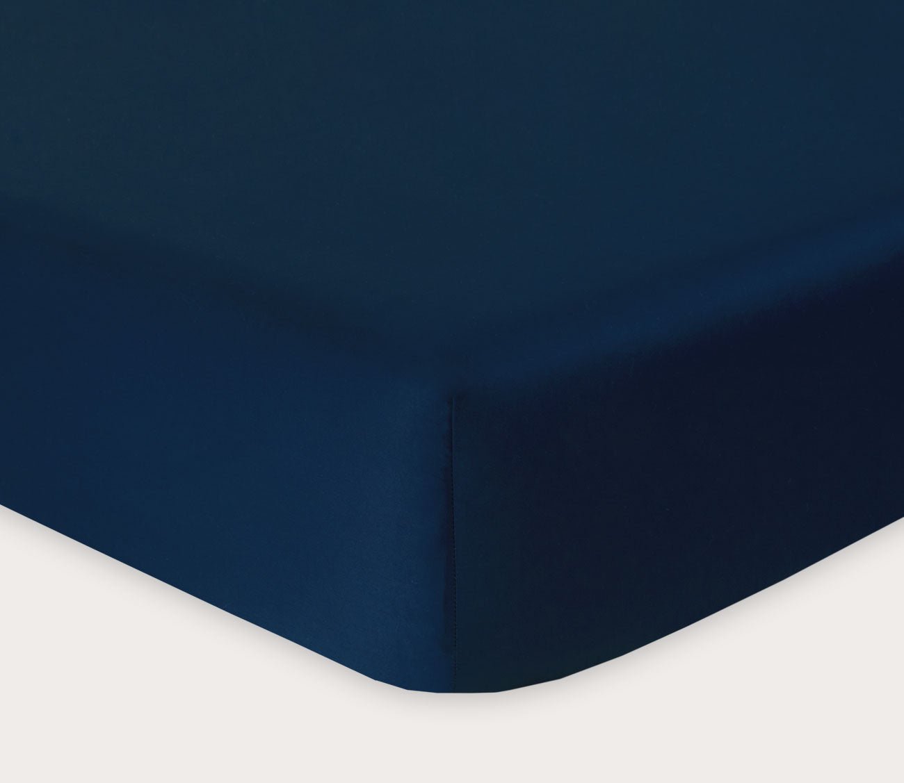 Triomphe Organic Cotton Sateen Fitted Sheet by Yves Delorme