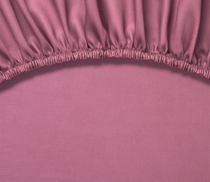 Triomphe Organic Cotton Sateen Fitted Sheet by Yves Delorme