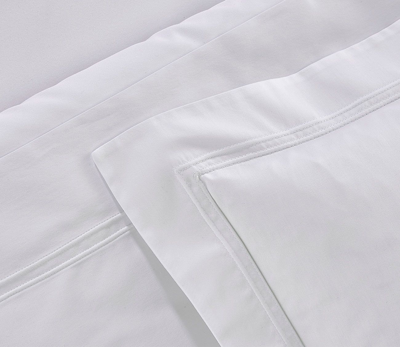 Triomphe Organic Cotton Sateen Flat Sheet by Yves Delorme