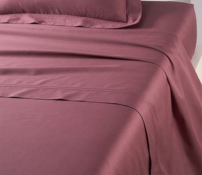 Triomphe Organic Cotton Sateen Flat Sheet by Yves Delorme