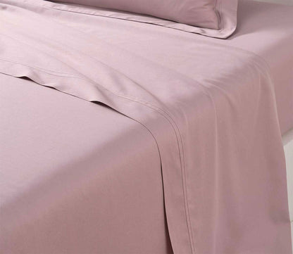 Triomphe Organic Cotton Sateen Flat Sheet by Yves Delorme
