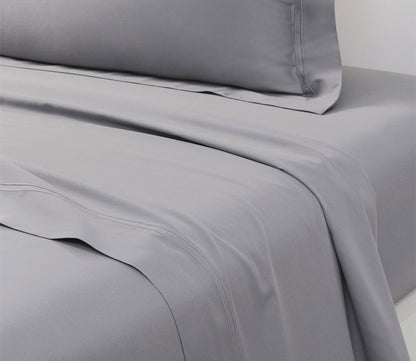 Triomphe Organic Cotton Sateen Flat Sheet by Yves Delorme