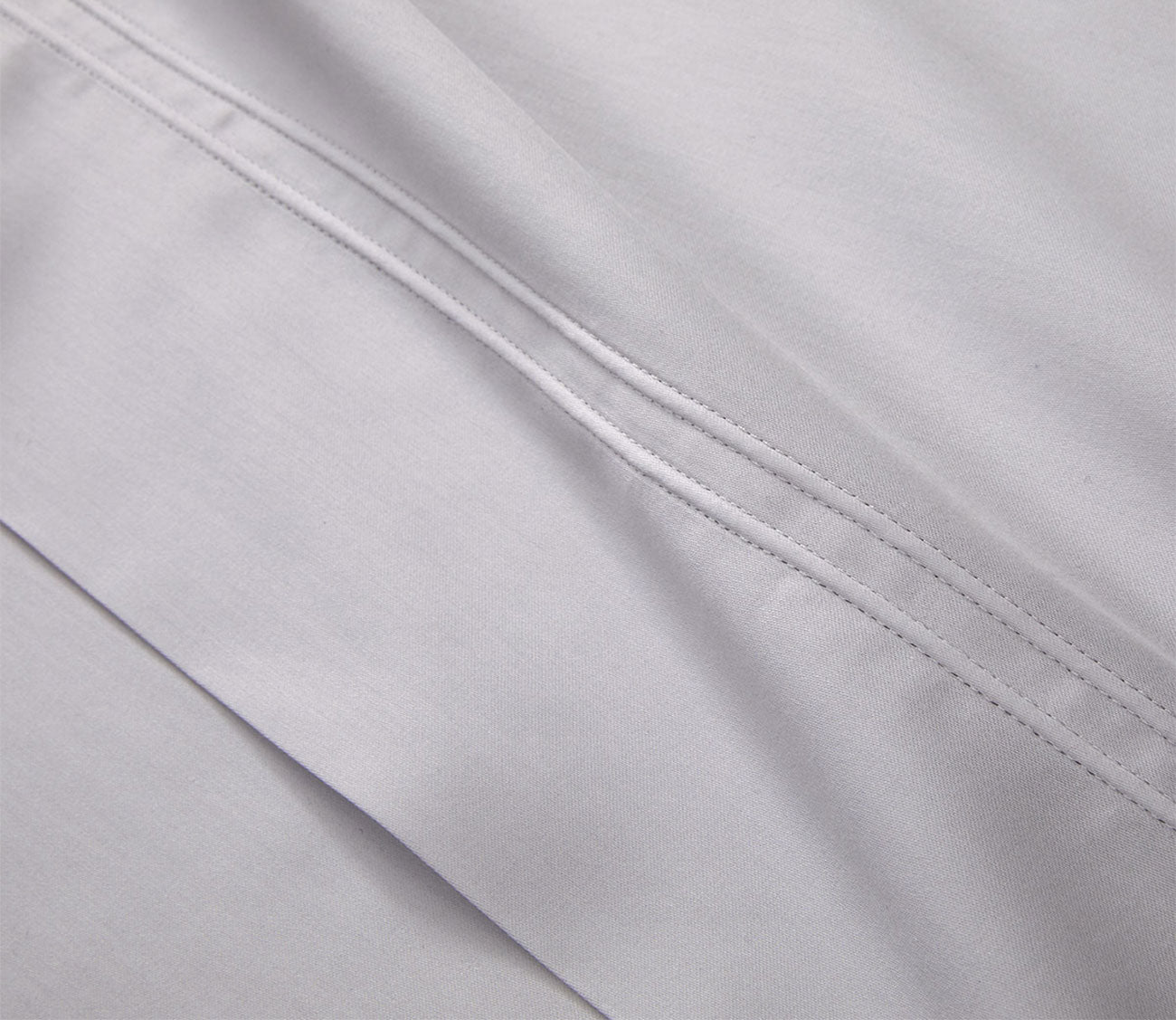 Triomphe Organic Cotton Sateen Flat Sheet by Yves Delorme