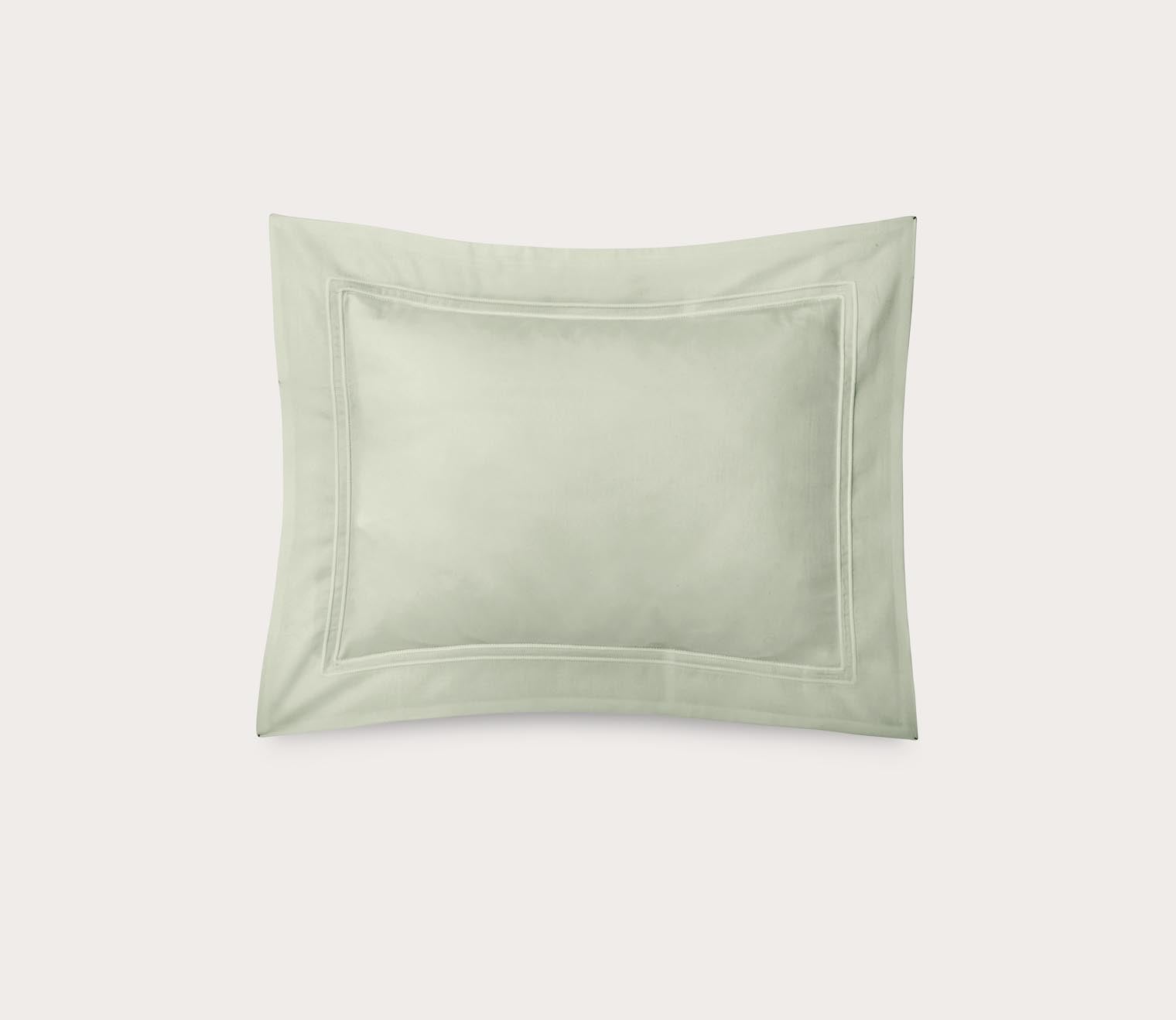Triomphe Organic Cotton Sateen Pillowcase by Yves Delorme