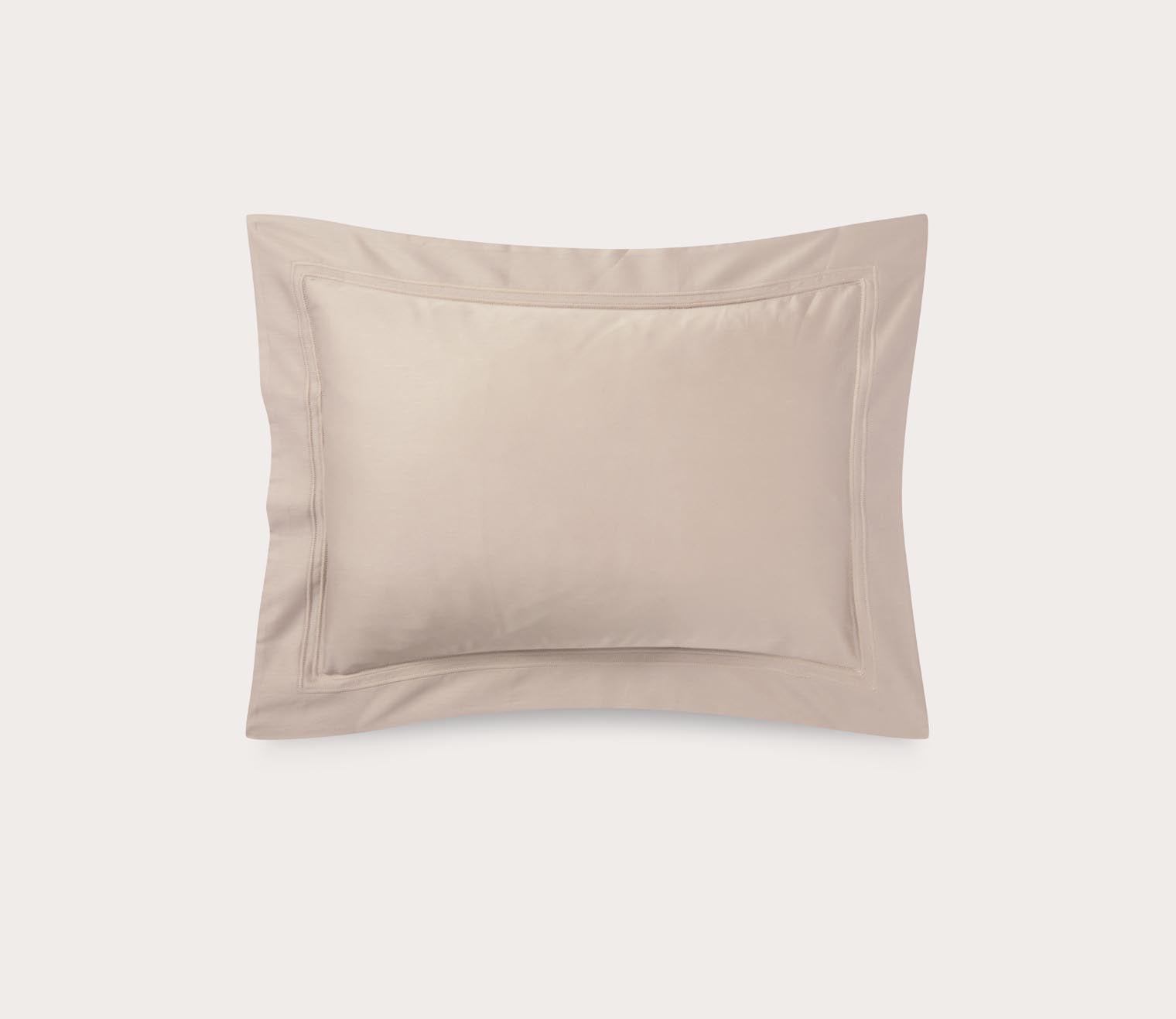 Triomphe Organic Cotton Sateen Pillowcase by Yves Delorme